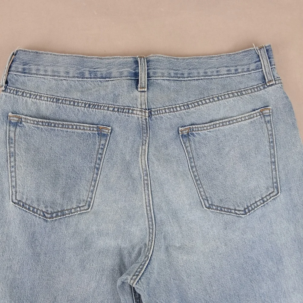 Old Navy 36x32 Mens Jeans Light‎ Wash **Actual 35x26 ** FLAWS